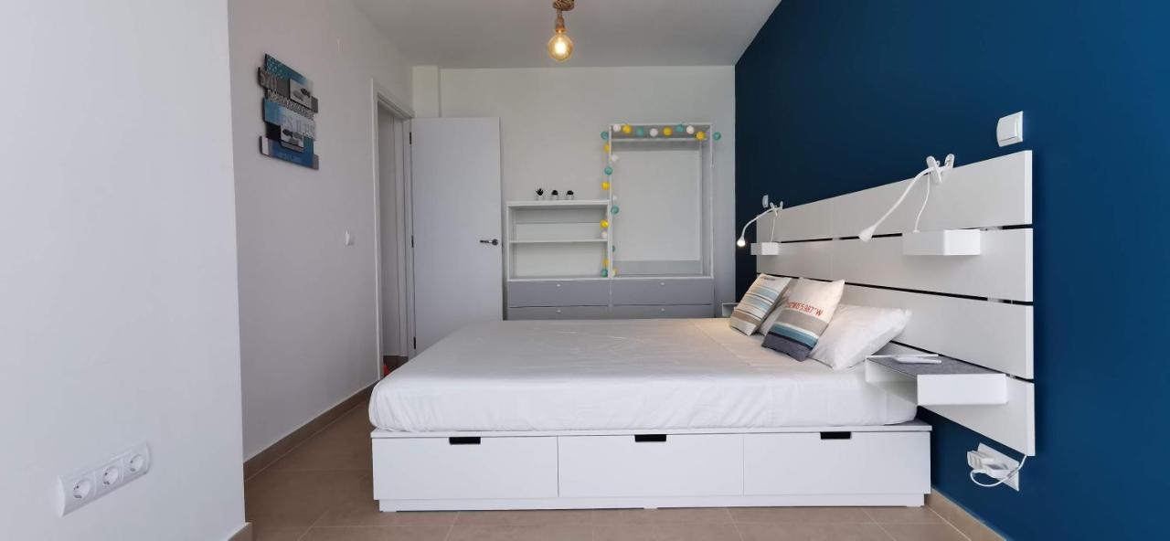 La Perla Cruise Apartment On Private Beach, Modern With Aircon & Wifi Benalmadena Luaran gambar